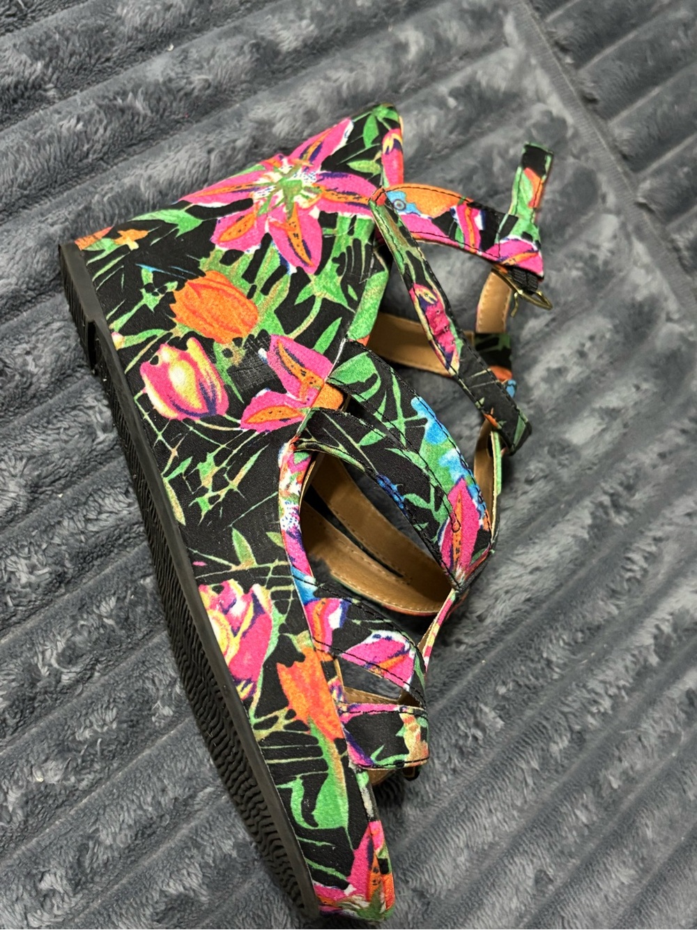 Charlotte Russe Multicolor Floral Wedge Sandals - Picture 2 of 5